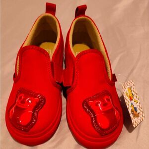 NWT HARIBO GUMMY BEAR VANS KIDS SIZE 10 RED